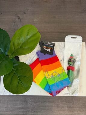 NWT Disney Lilo & Stitch Knee-Highs Socks + Pen